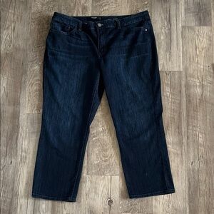 Simply Vera Vera Wang Mid Rise Denim Capris.